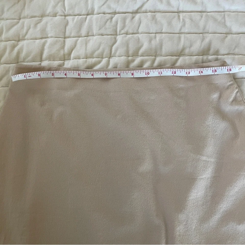Ann Taylor 90s minimalist Pencil Skirt cotton ivory cream size 10 quiet luxury